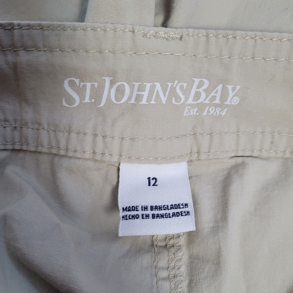 NWT St. John's Bay Khaki Capri Pants Women's Size 12 - Picture 6 of 12